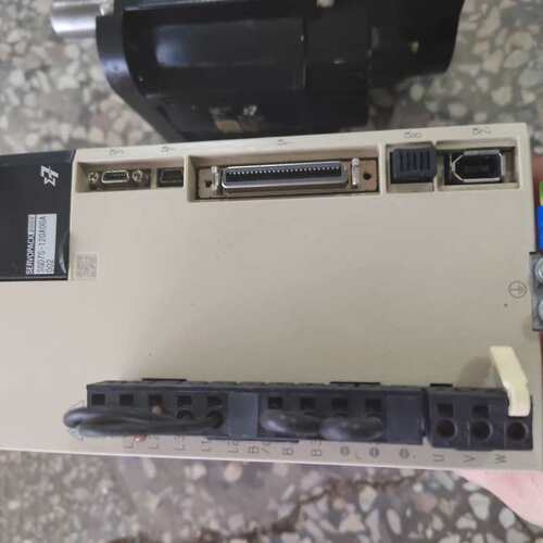 可维修安川伺服驱动器SGD7S-120A00A002一台，功能包好议价