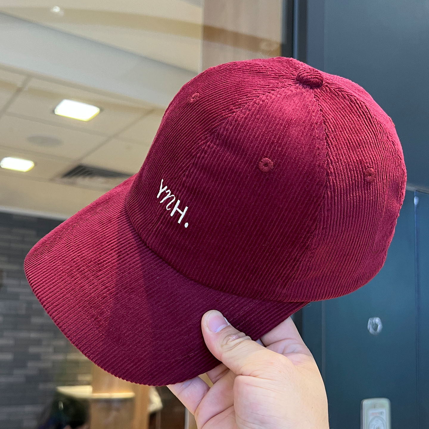 赵美延同款红色灯芯绒棒球帽男女刺绣字母大头围百搭显脸小鸭舌帽