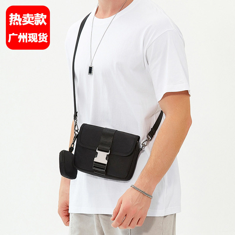 斜挎包男工装男士手机包轻便日系小挎包2024新款休闲潮牌单肩背包