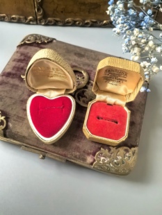 英国古董爱心戒指盒古董首饰盒珠宝拍摄道具首饰收藏收纳