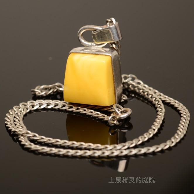 【SOLD】庭院西洋古董首饰 天然鸡油蛋黄老蜜蜡欧洲925吊坠项链