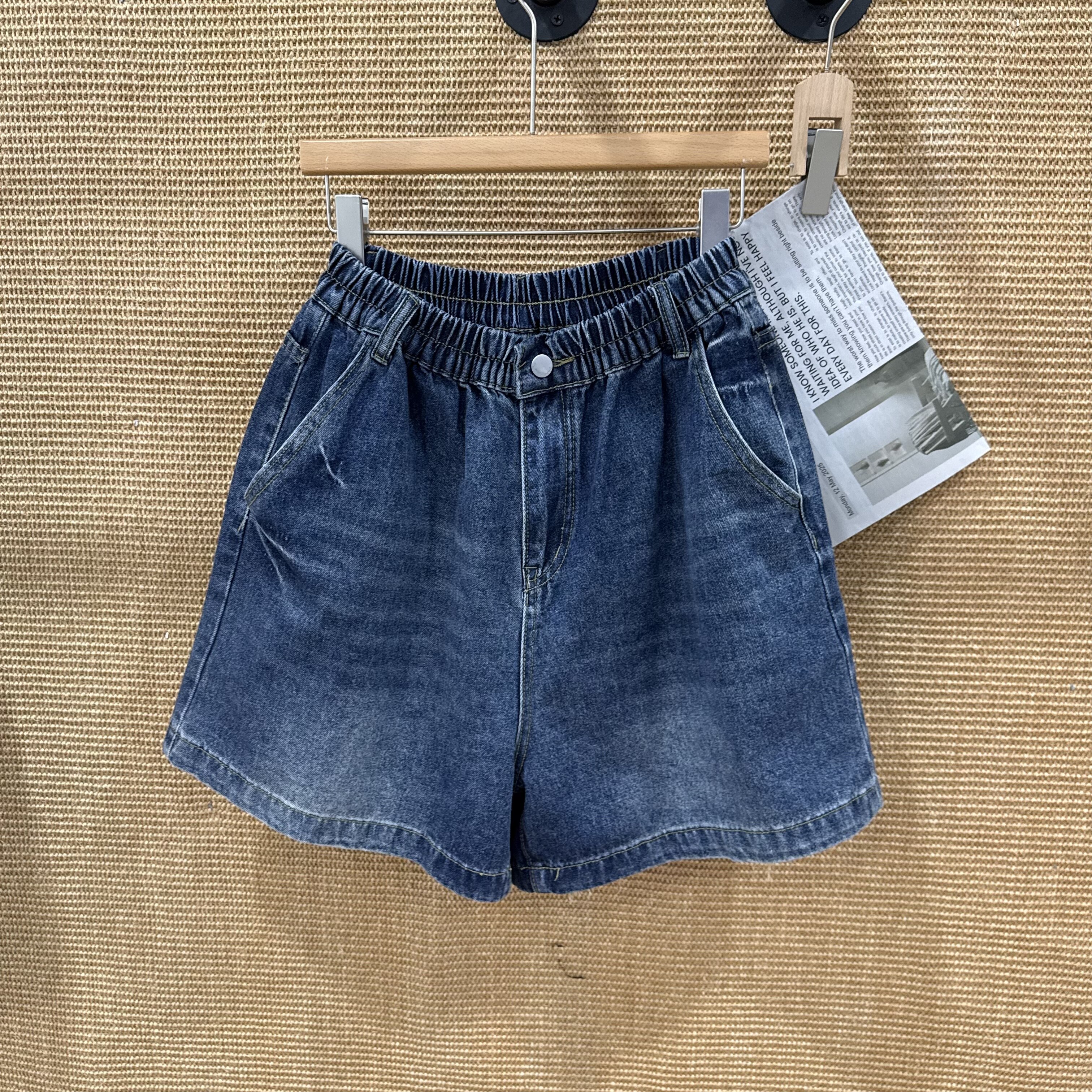 Design.兰5808夏装新款韩版大码牛仔短裤女松紧腰显瘦阔腿中裤潮