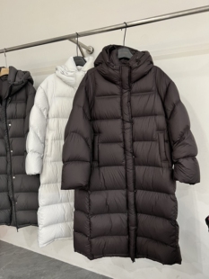 欧洲站90白鸭绒长款羽绒服女2025冬季新款时尚大被子款面包服外套