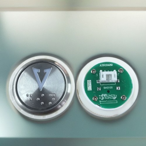 永大电梯A4J18488/A3N18489按钮 贝斯特BST 按钮 BAS100全新原厂