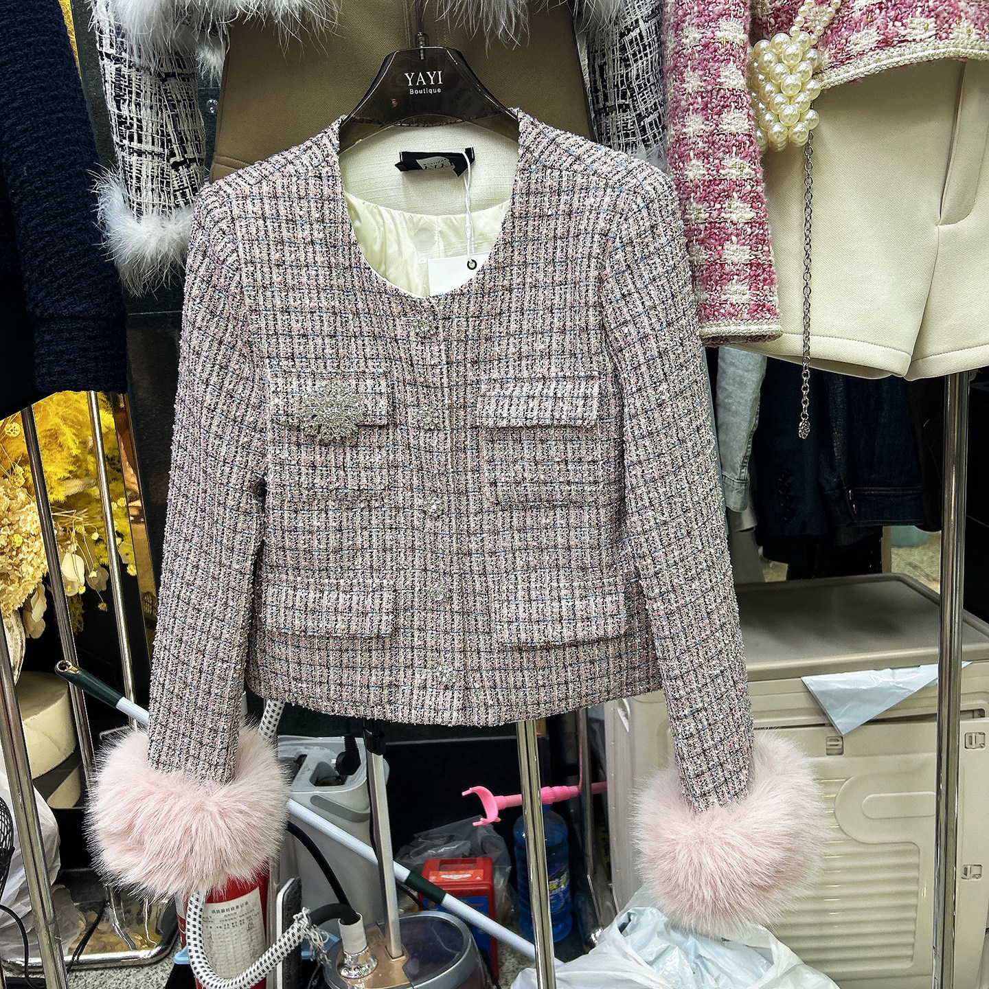 小香风粗花呢短外套女毛毛袖钻胸针千金风轻奢上衣格纹粉红色外套,女装/女士精品,短外套,淘宝优惠券,粉丝福利购,淘宝优惠卷