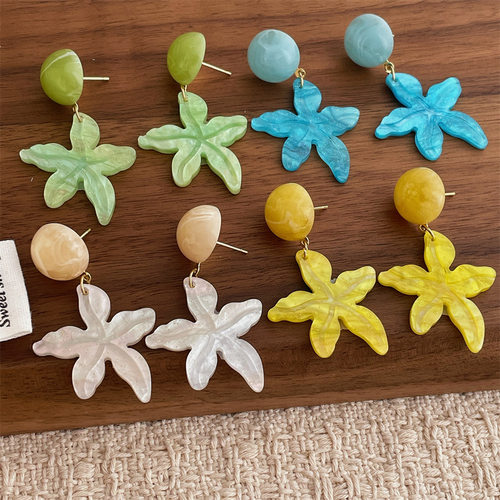 波西米亚度假风亚克力枫叶耳环女