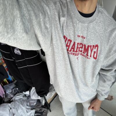 入冬首选 GYMSHARK LIFTING ESSENTIALS OS宽松套头保暖运动卫衣