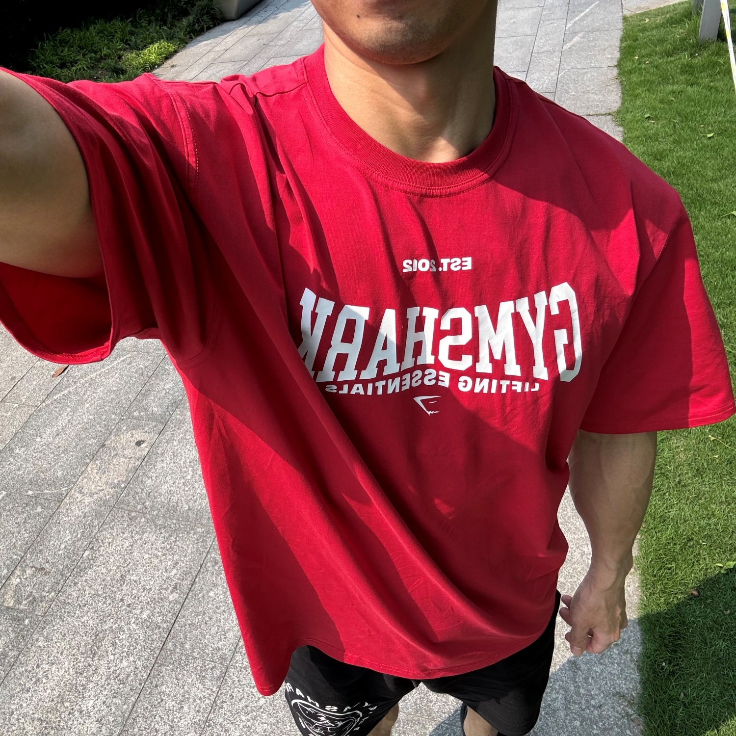 2025火 GYMSHARK LIFTING ESSENTIALS 简约字母健身运动短袖t恤