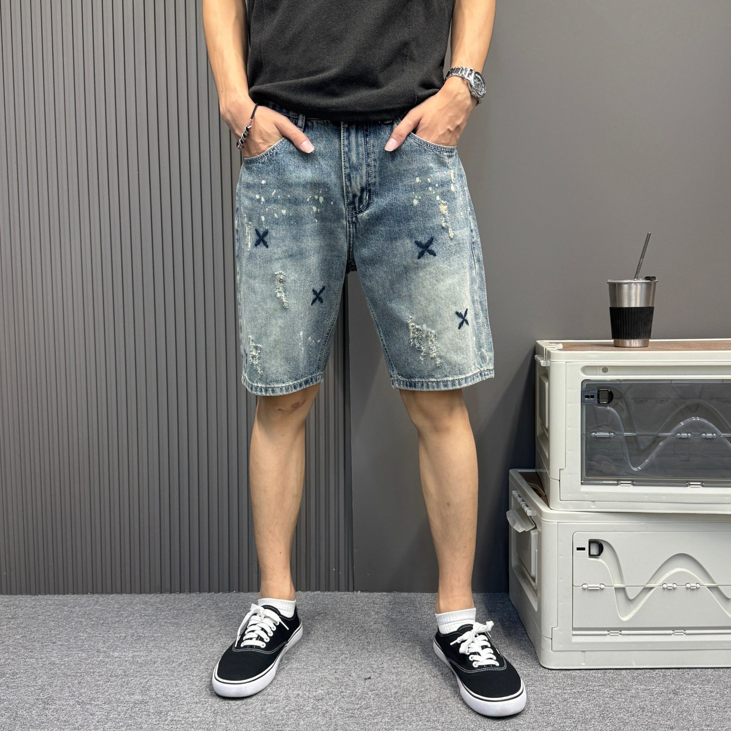 休闲复古刺绣蓝色磨白牛仔短裤夏季男士潮流宽松五分牛仔中裤潮牌