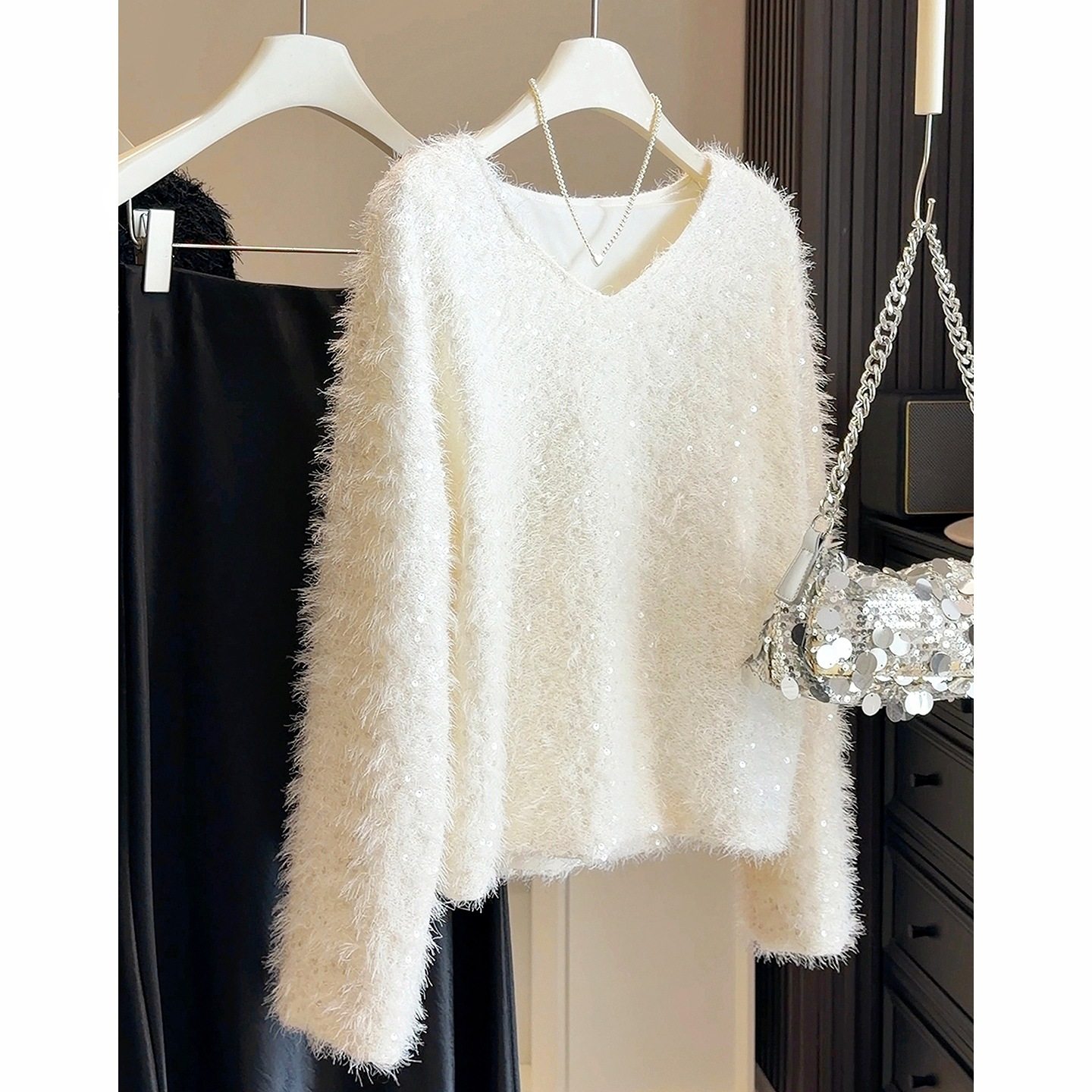 时尚气质小香风V领水刀绒亮片蕾丝衫女冬韩版宽松显瘦慵懒风上衣