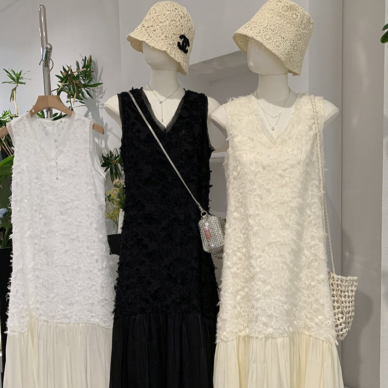 欧玛莱 V领毛绒感纯色无袖背心连衣裙气质温柔风春夏季长裙女6772