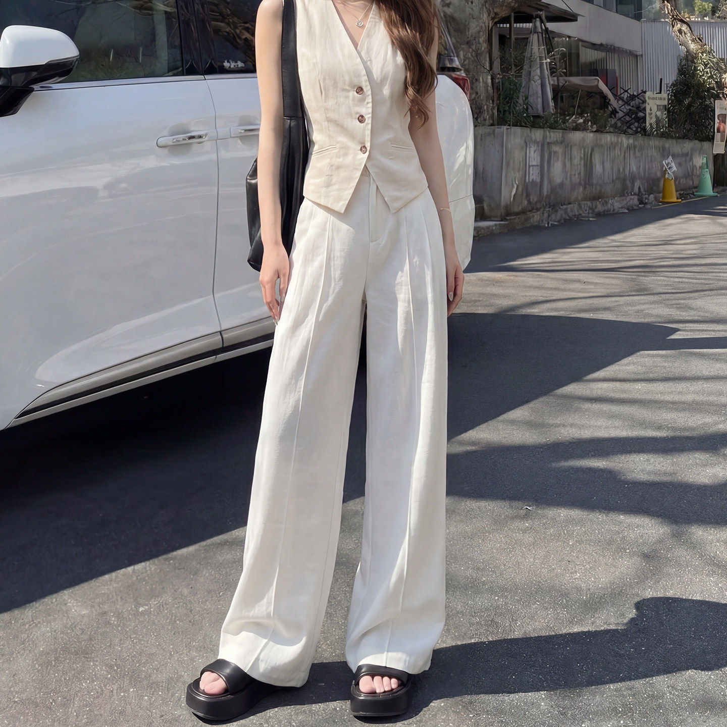 白色亚麻阔腿裤女2026薄款高腰垂坠感宽松休闲老钱风直筒西装裤子