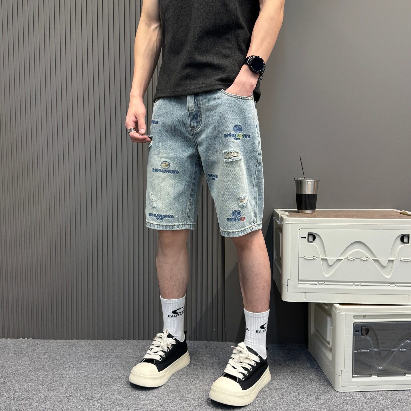 流行刺绣浅色牛仔短裤男潮牌宽松五分裤2026夏季新款男士薄款中裤