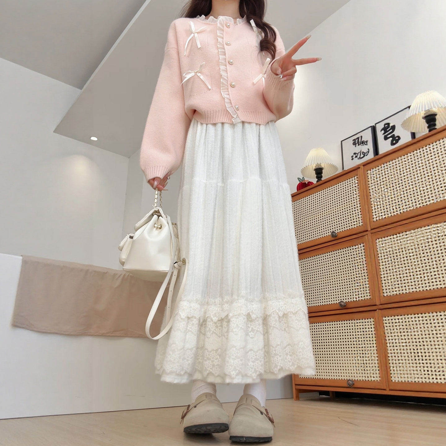 白色蕾丝蛋糕裙女春秋2025新款半身裙高腰a字半裙冬季针织长裙子