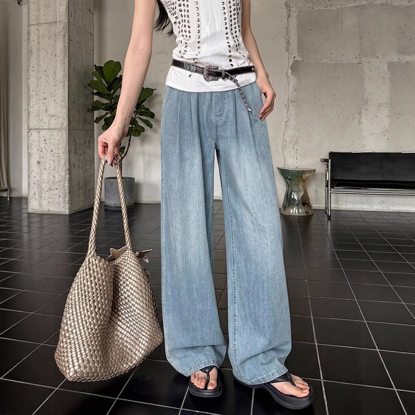 冰丝阔腿裤女夏季薄2026新款大码高腰垂感胖mm显瘦浅色直筒牛仔裤