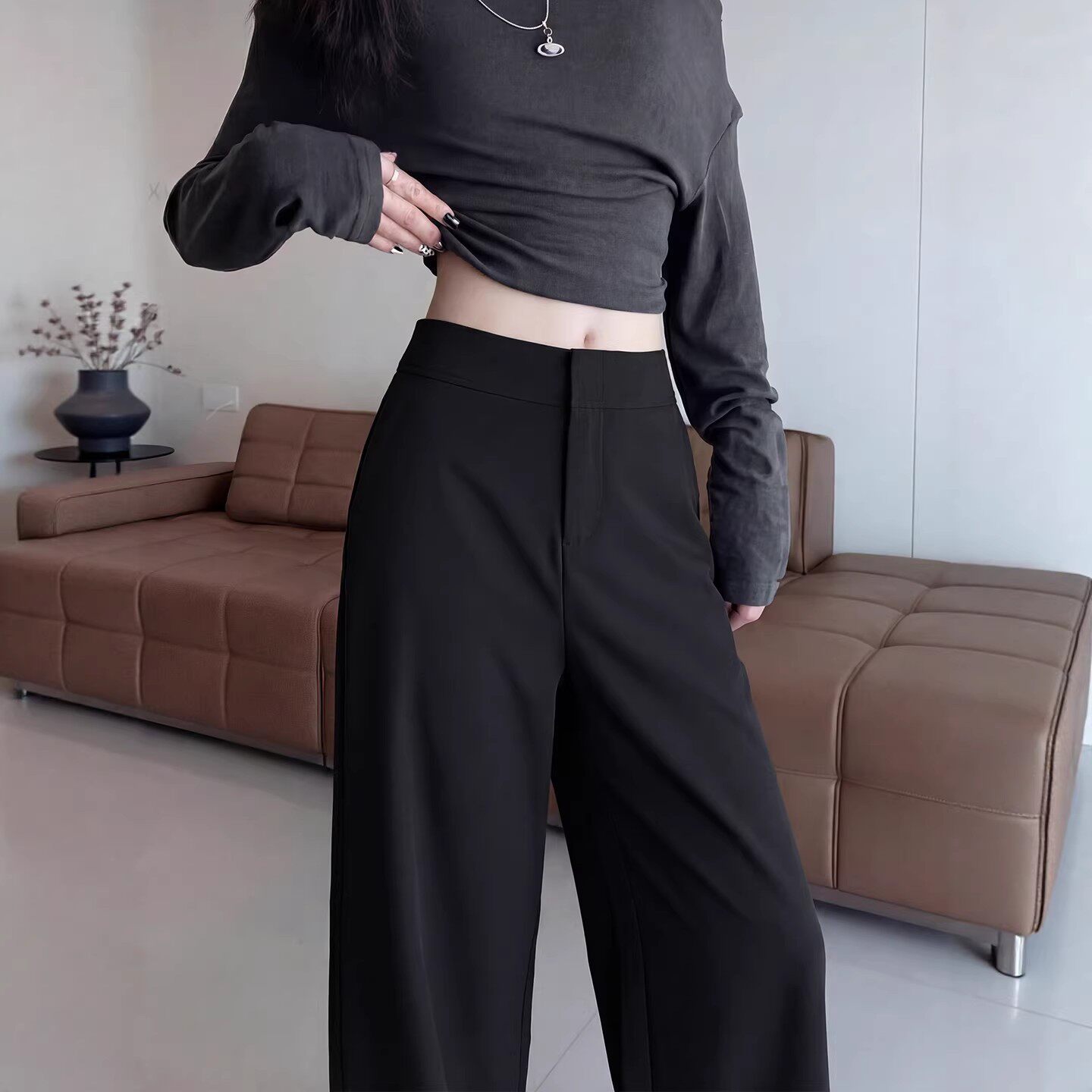 黑色西装裤女春秋高级感垂感窄版直筒宽松小个子老钱风工装阔腿裤