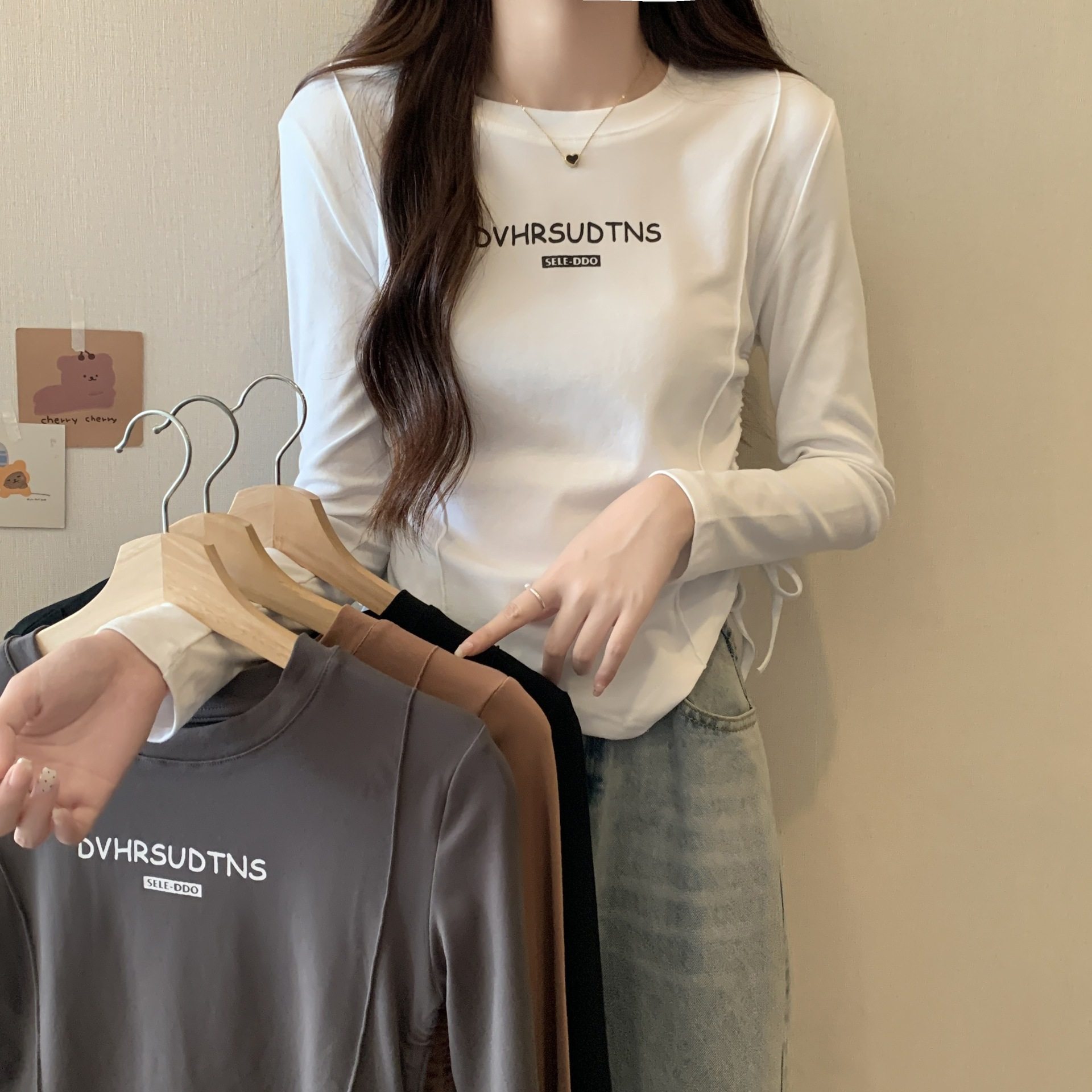 实拍#显瘦长袖T恤女2026新款春季甜辣风设计感小众短款抽绳上衣女