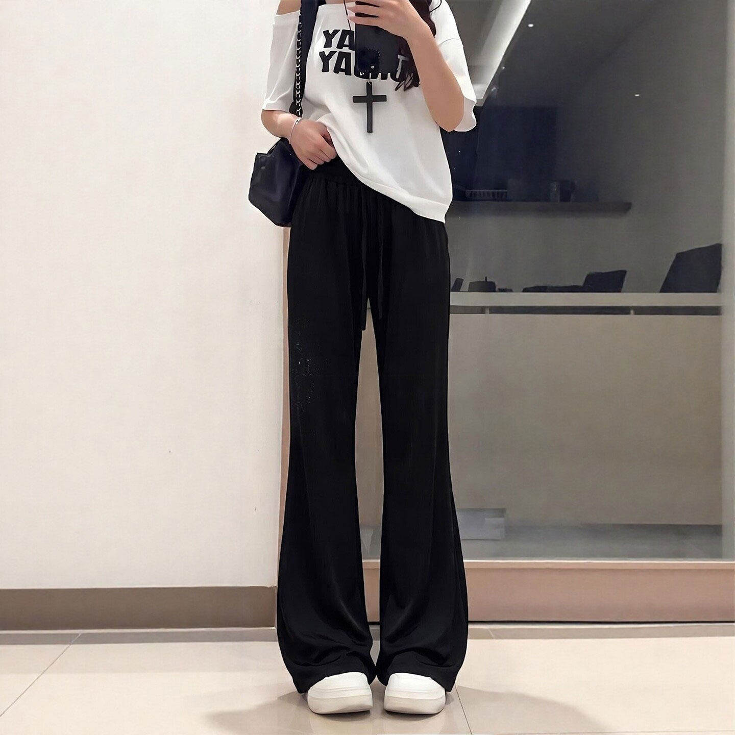 黑色微喇速干裤女夏季薄款2026新款垂感休闲小个子冰丝防晒运动裤