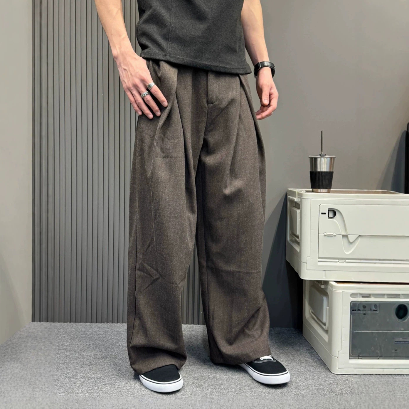 复古棕色垂感西裤男宽松阔腿直筒裤2026新款高级感痞帅休闲拖地裤