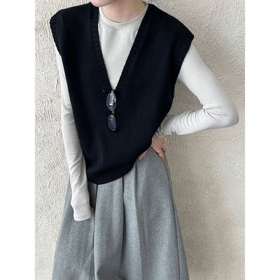 秋新款百搭V领针织宽松马甲