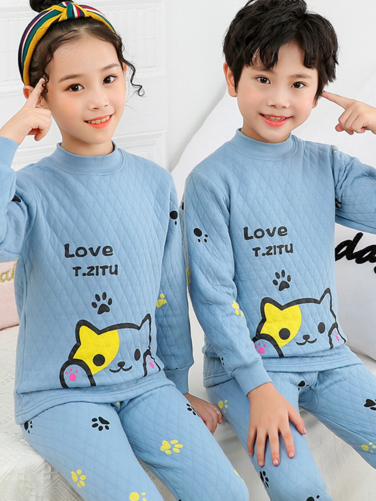 CHILDRENS THERMAL UNDERWEAR SET COTTON BOYS AND GIRLS CLOTHES AUTUMN AND WINTER HOLLOW COTTON CHILDRENS THREE-LAYER PADDED PADDED PAJAMAS