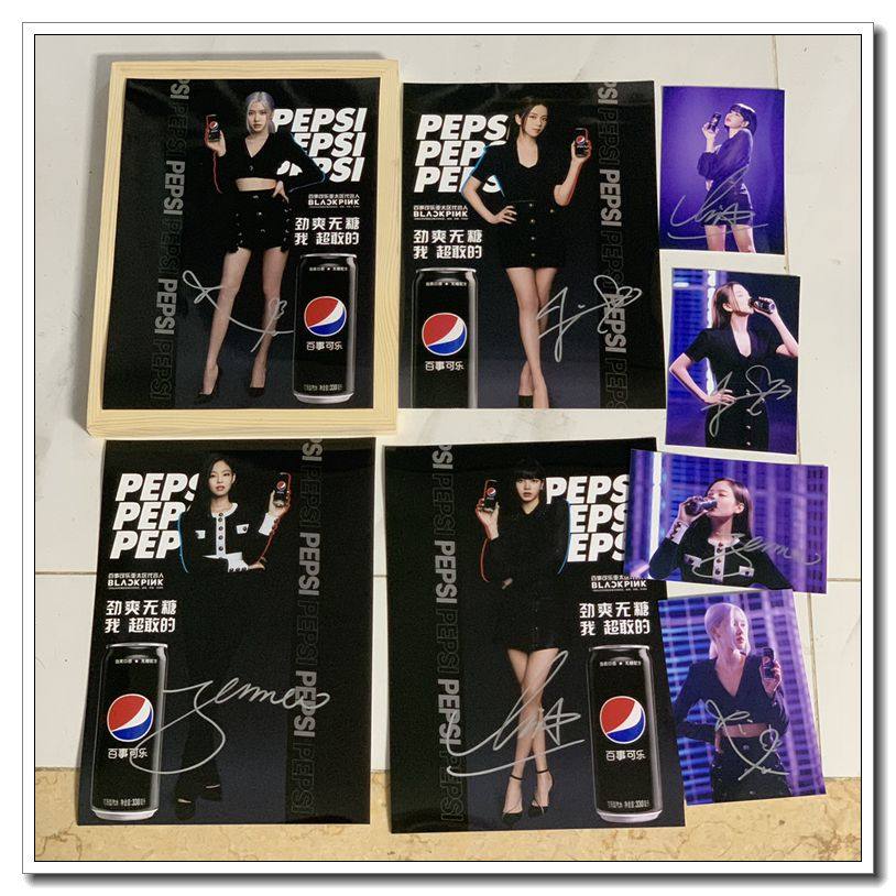 blackpink团签百事可乐联名亲笔签名照片 12寸签名海报金智秀lisa
