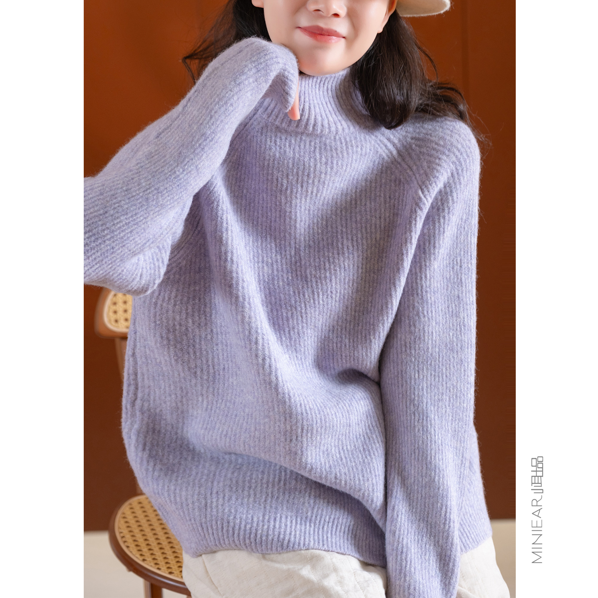 百搭显瘦插肩袖竖条纹纯色毛衣