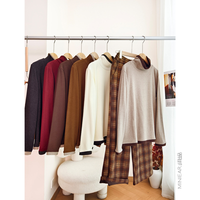 撞色高领舒适德绒长袖T女