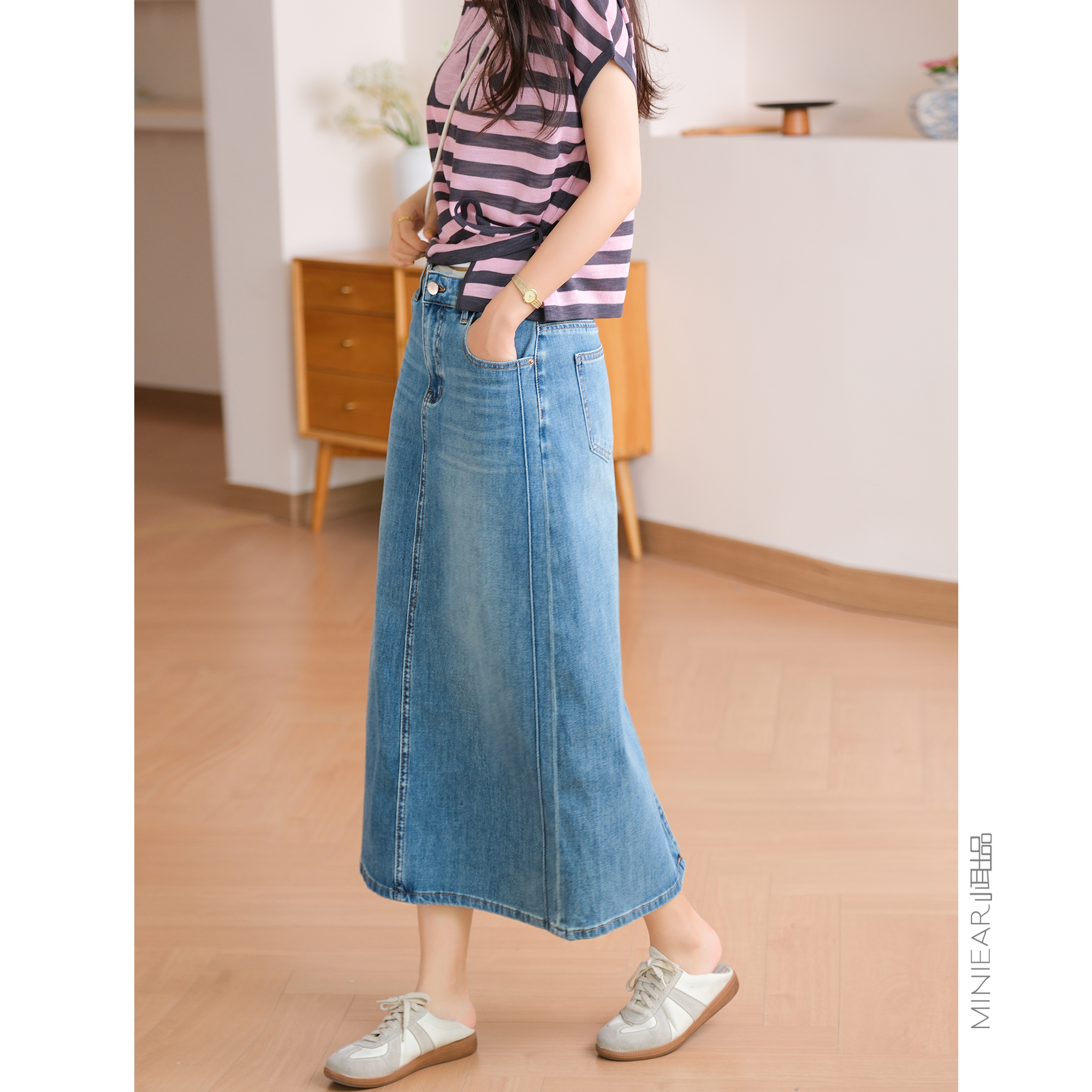 小耳出品【四面弹面料/立裁骨感】棉混纺后开叉显瘦牛仔半身裙女