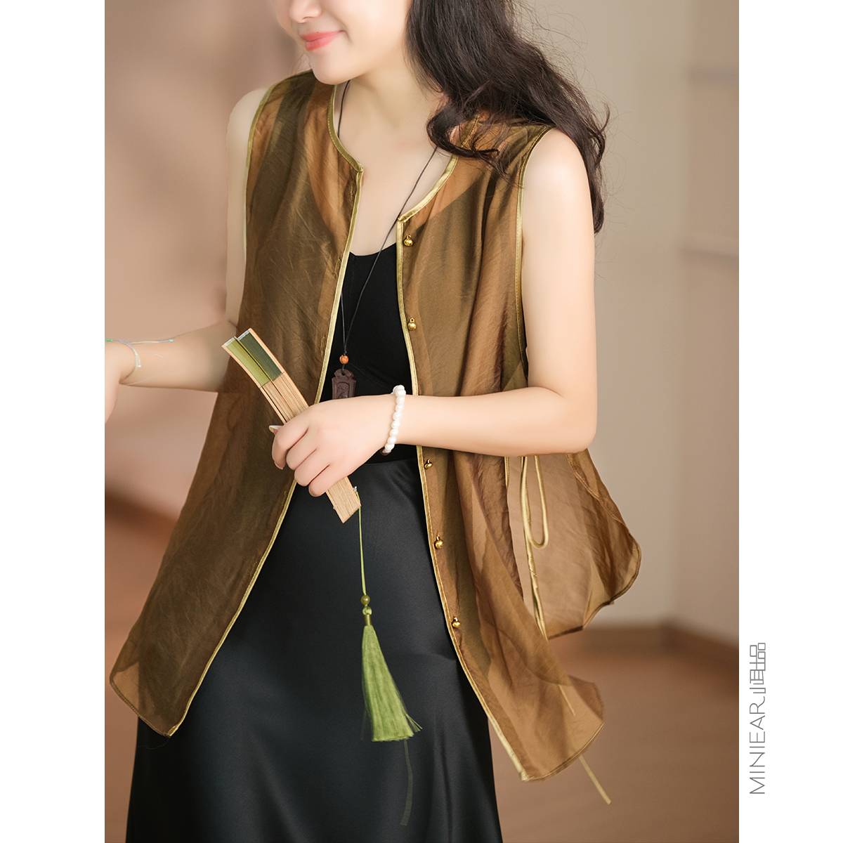 莱赛尔国风轻薄网纱透气叠穿背心