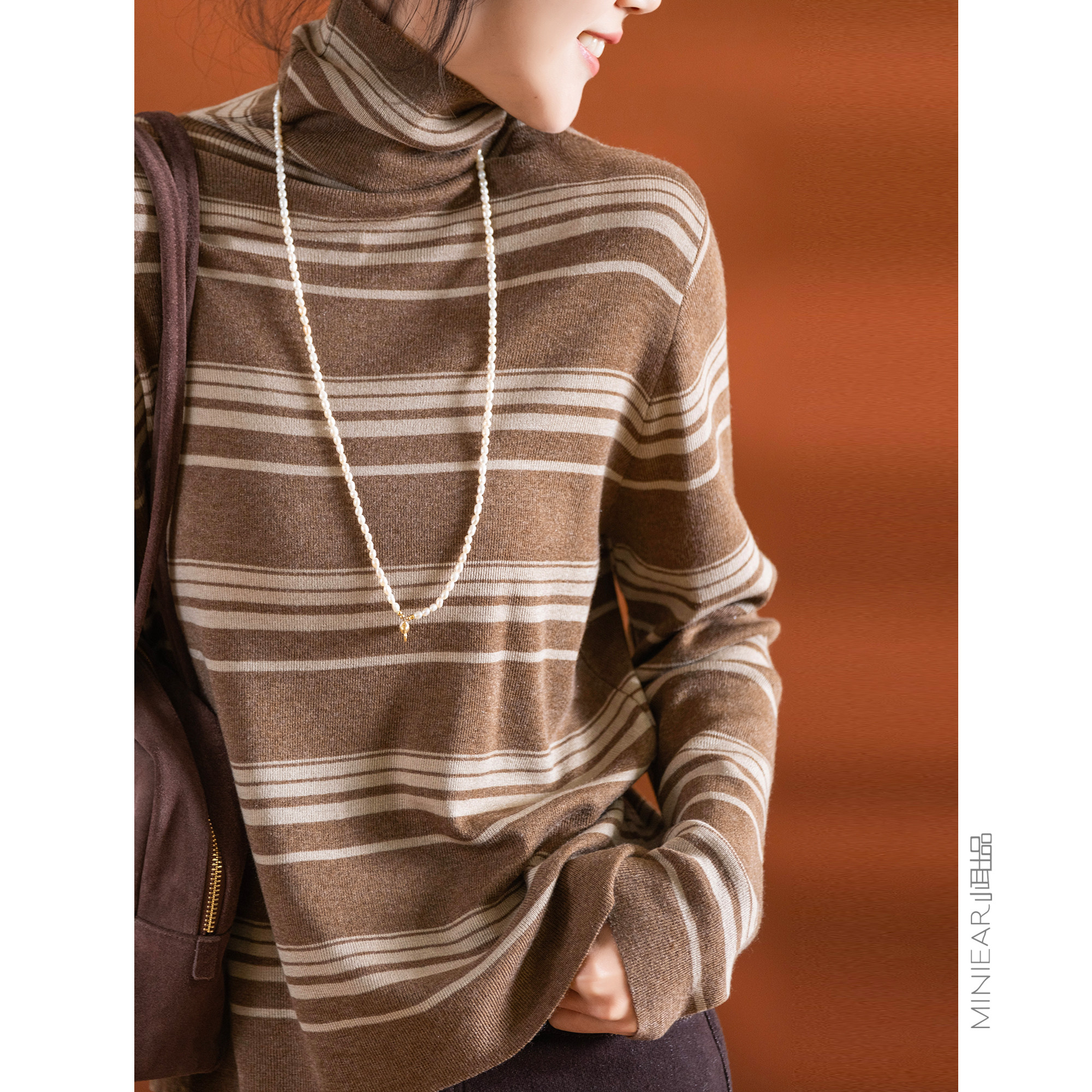 小耳出品针织条纹高领/圆领毛衣