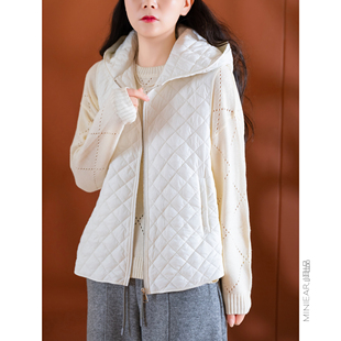 轻 菱格纹绗缝连帽宽松显瘦无袖 暖 奶糖马甲 外套 软 小耳出品