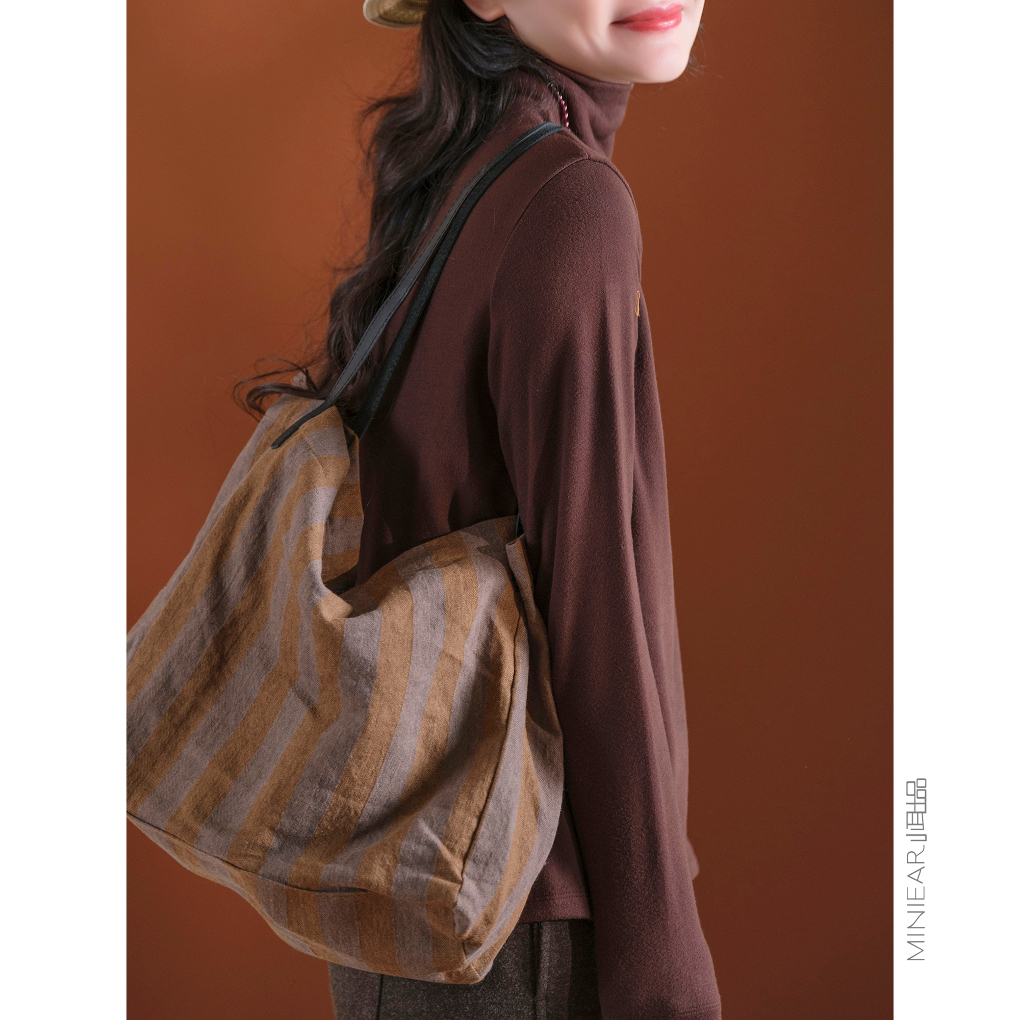 小耳出品色织亚麻拼头层牛皮包包