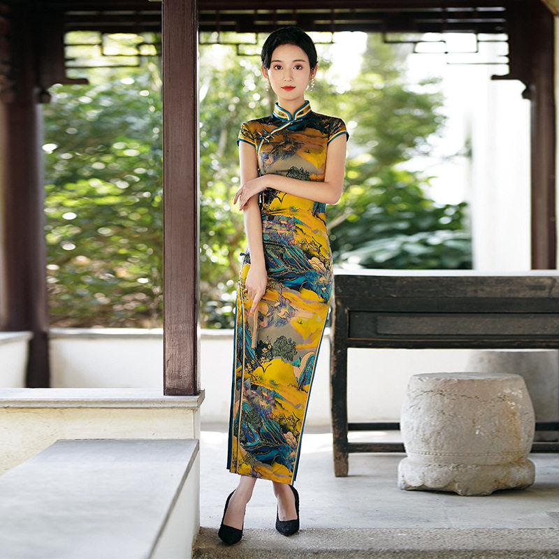 唐之恋改良真丝旗袍走秀长款女儒雅感桑蚕丝新款2025中式礼服高奢
