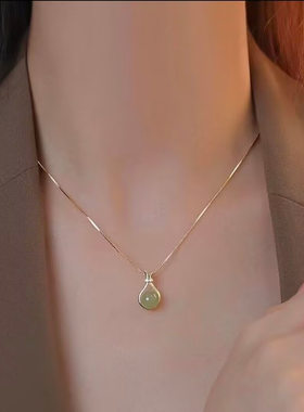 高级感时尚简约福袋和田玉项链