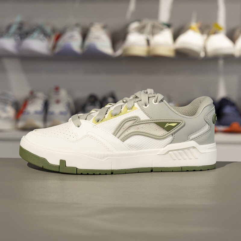 李宁COMMOM 80s休闲鞋男子2025夏季新款舒适软弹经典板鞋AGCV051