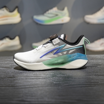 李宁四季通用减震童跑步鞋