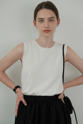 极简LINHOUSE简约背心上衣