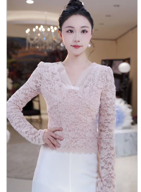 时尚百搭V领亮钻蕾丝打底衫815656