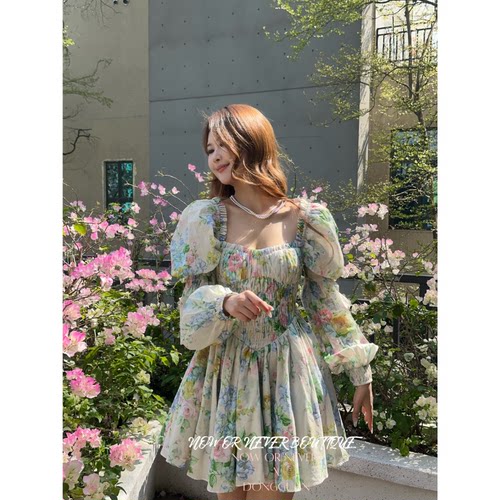 Selkie25 春夏新款 杏底虎蔚蓝月季印花 品牌授权