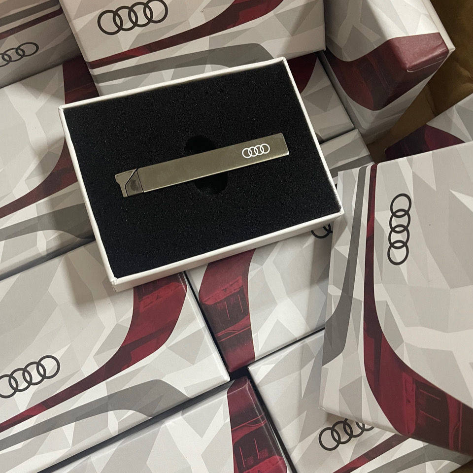 奥迪经销商定制款长条充气打火机可定制信息明火防风强火礼品礼物