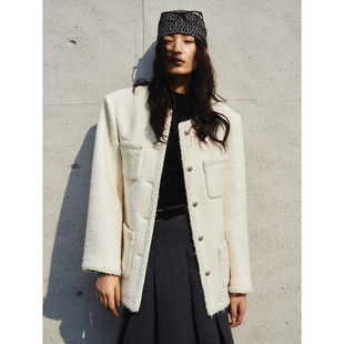 洛边 原创小香风白色外套女圆领纽扣高级感千金风毛呢外套