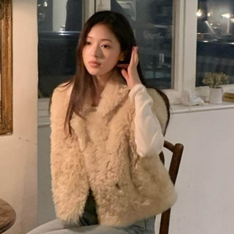 韩国代购直邮2026冬Cherrykoko温柔风翻领毛毛马甲女短款皮草百搭