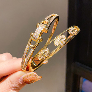 18k金电镀手镯锆石马蹄扣卡扣手镯简约时尚手环blingbling搭配