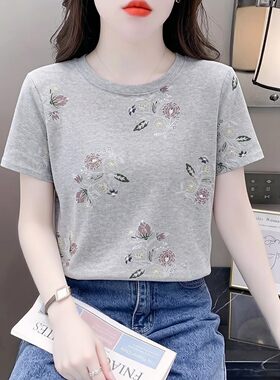 新款灰色碎花T恤女夏季温柔女装