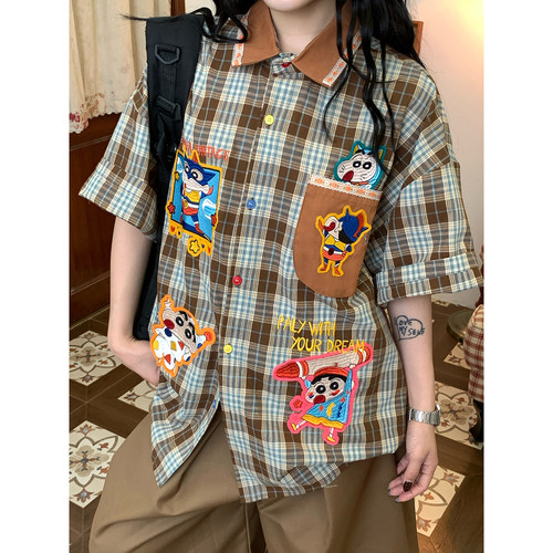 C2自制/美式复古风卡通撞色翻领格子短袖衬衫女宽松童趣刺绣上衣
