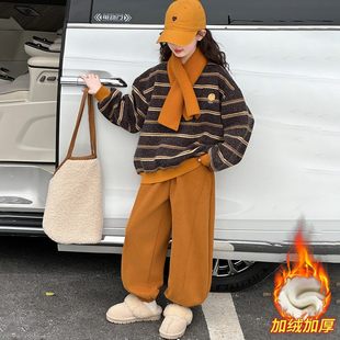 女童卫衣套装一体绒秋冬2026新款儿童洋气巨好看大童冬装加绒加厚