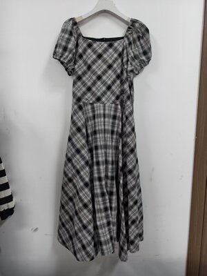 热2026年夏季新款女士连衣裙长裙格纹方领显瘦连衣裙F19W26204