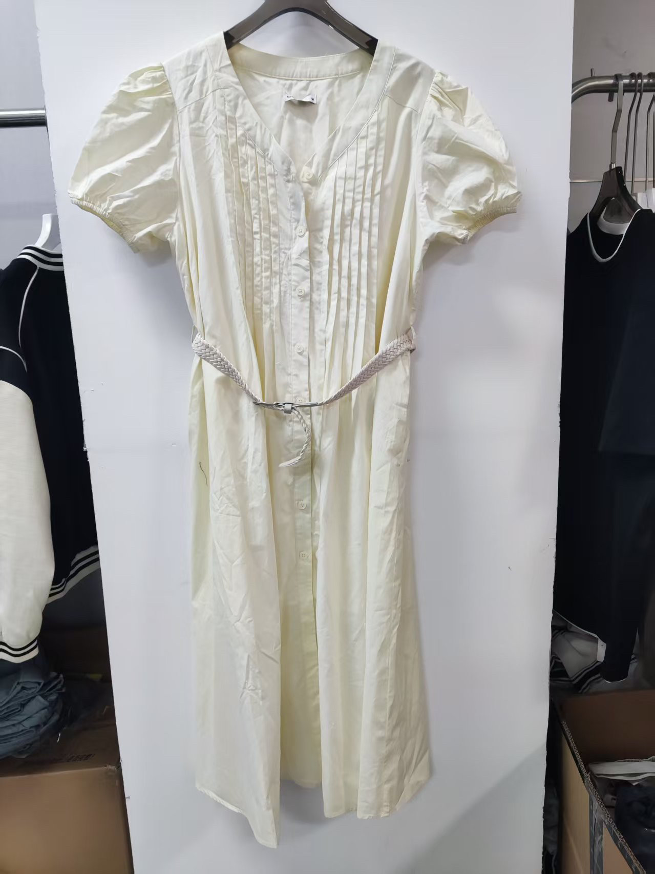 现货热2025年夏新款女士商务气质腰绳V领连衣裙带腰带 F19W25211