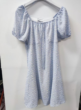 热2025年夏新款女士田园温柔百搭碎花收腰连衣裙F19W25227